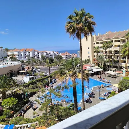 Lulys At Castle Harbour