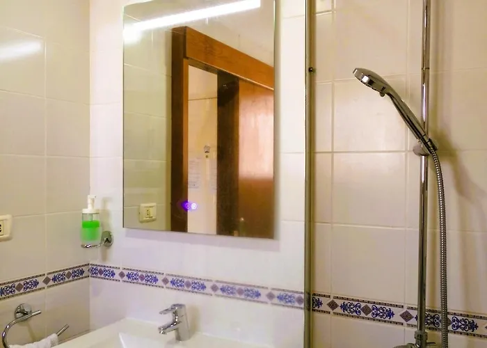 아파트 Lulys At Castle Harbour *