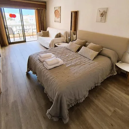 Apartmán Lulys At Castle Harbour Los Cristianos (Tenerife)